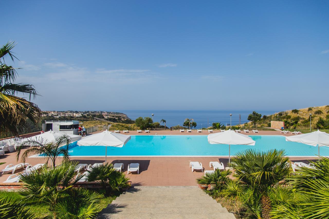 Nelema Village Resort Сан-Никола-Арчелла Экстерьер фото