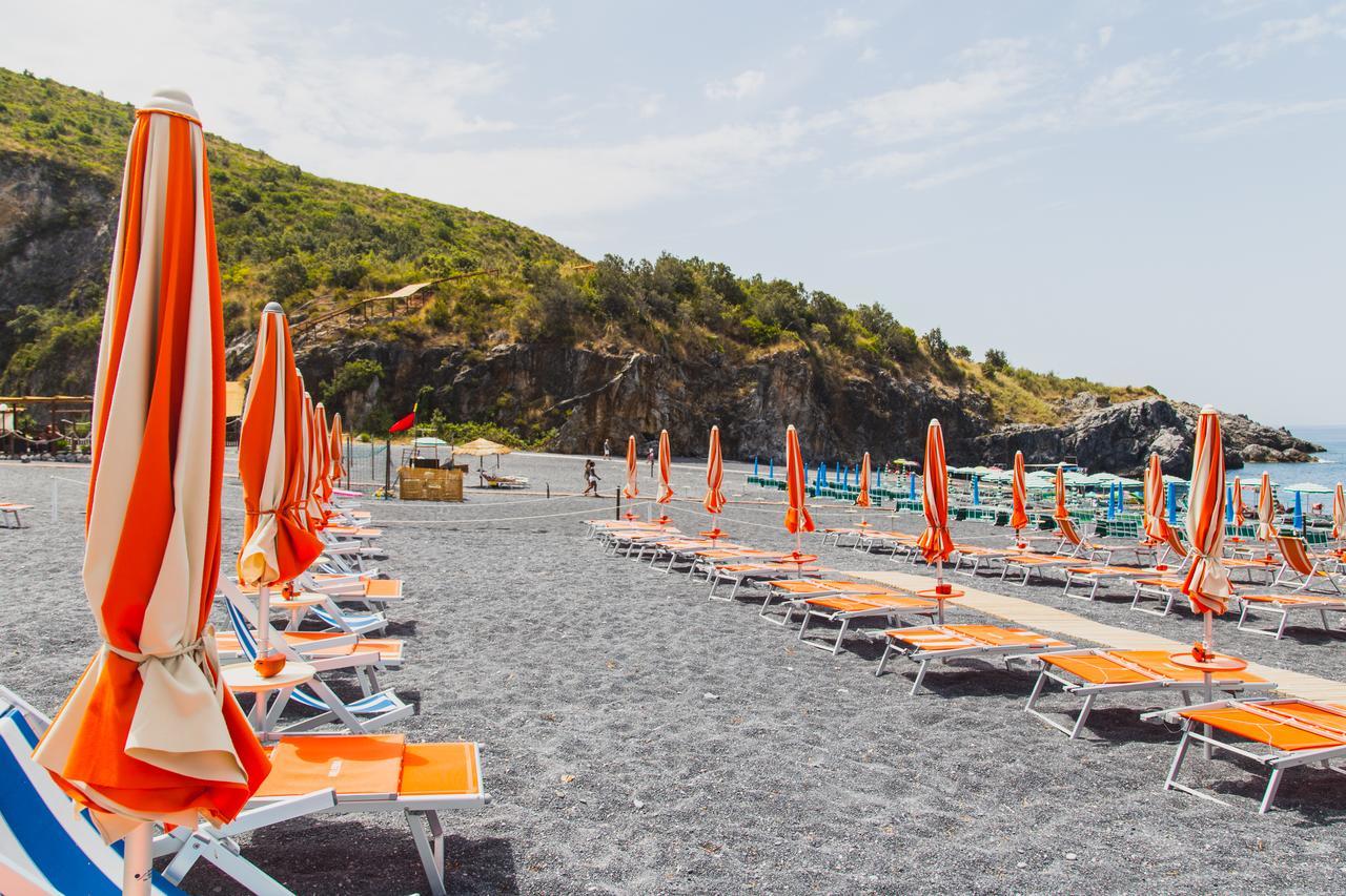 Nelema Village Resort Сан-Никола-Арчелла Экстерьер фото