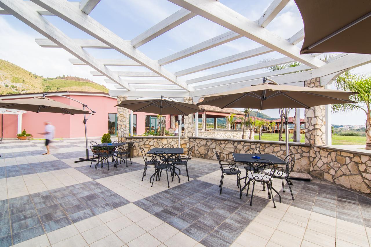 Nelema Village Resort Сан-Никола-Арчелла Экстерьер фото