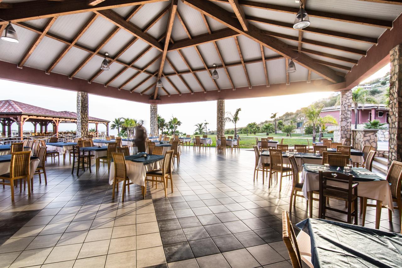 Nelema Village Resort Сан-Никола-Арчелла Экстерьер фото